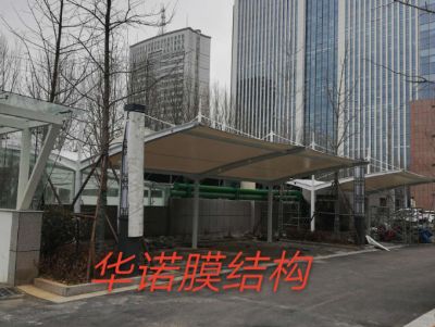 臨沂東方慧景小區(qū)雙跳車棚